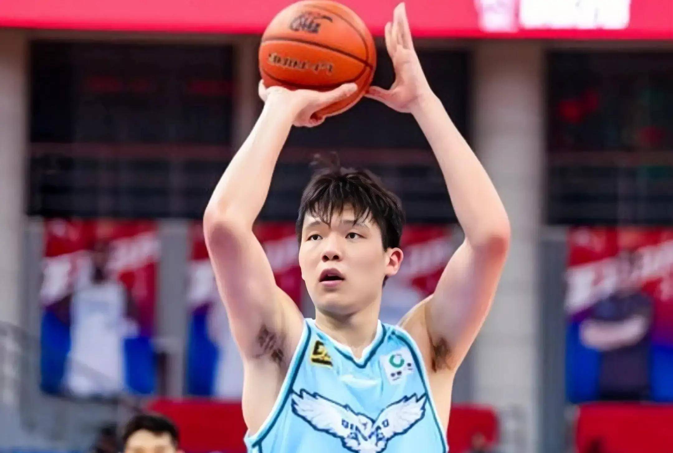 当年姚明都得打斯杯如今杨瀚森也一样的简单介绍