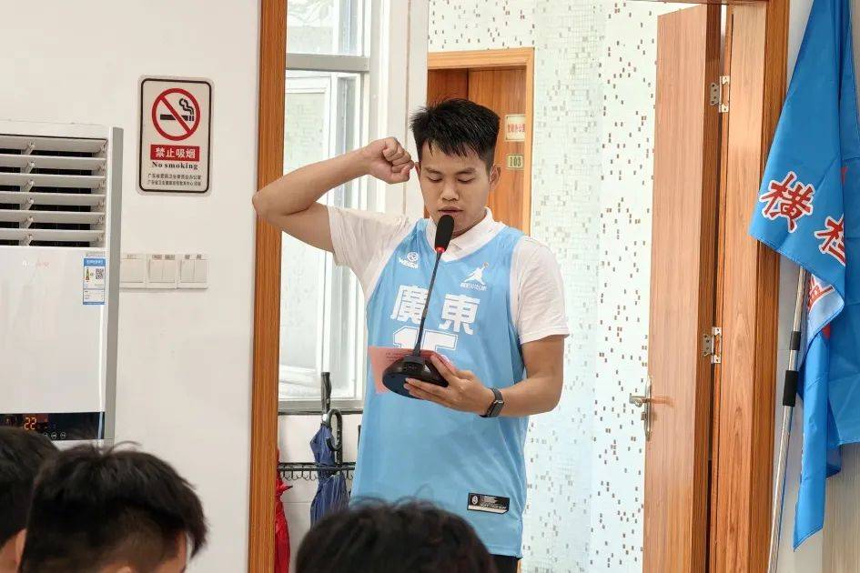 包含广东体育频道篮球评论员朱立宇展望G6伤情的词条