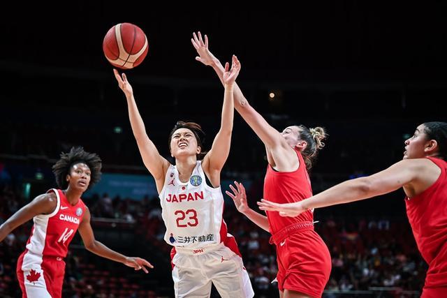 八戒体育-高田真希全场出战25分钟，7中5得到14分6板(高田贤三 百科)